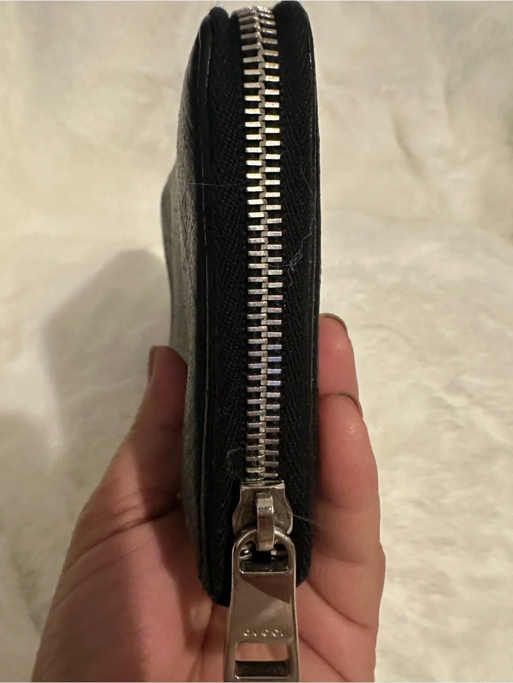 Gucci Black Leather Zip-Around Wallet with Embossed Double G